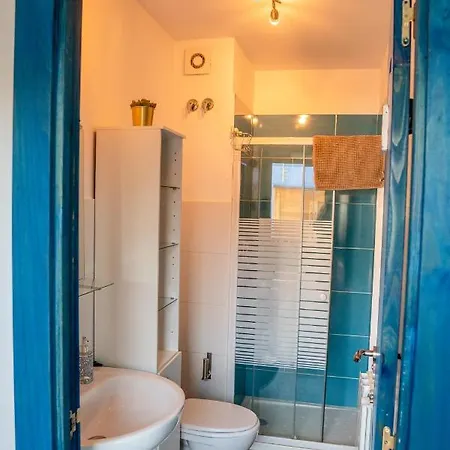 Oyambre Surf House Guest house