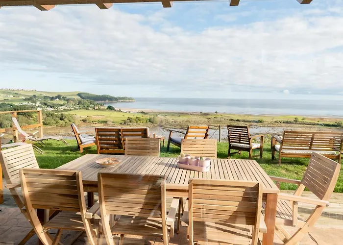 Oyambre Surf House * Los Llaos