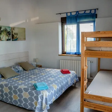 Oyambre Surf House