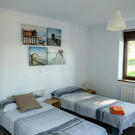 Oyambre Surf House Гостевой дом Лос-Льяос