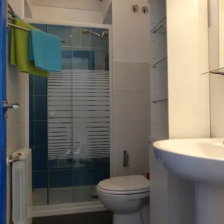 Oyambre Surf House Гостевой дом *