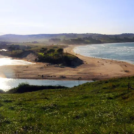 Oyambre Surf House Лос-Льяос